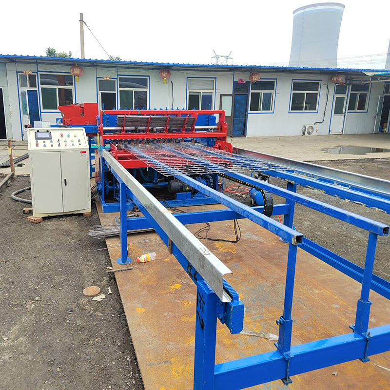 Welding mesh machine packaging and transportation